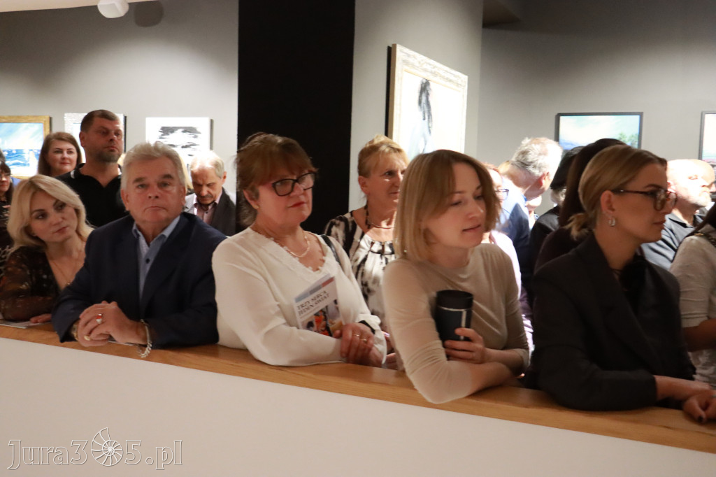 Fotorelacja: Wernisaż TRZY SERCA JEDEN ŚWIAT w MOK Zawiercie