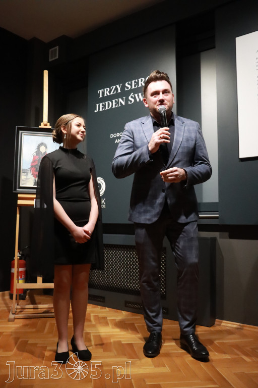 Fotorelacja: Wernisaż TRZY SERCA JEDEN ŚWIAT w MOK Zawiercie