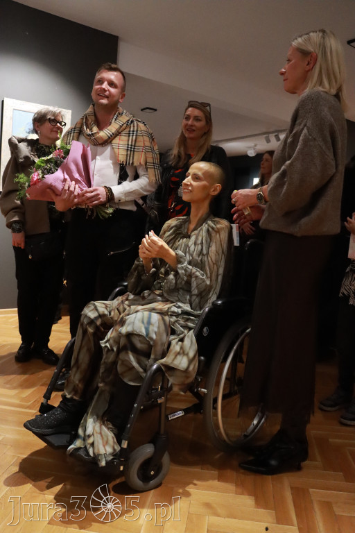 Fotorelacja: Wernisaż TRZY SERCA JEDEN ŚWIAT w MOK Zawiercie