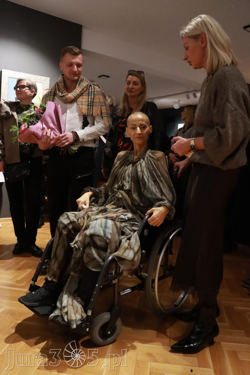 Fotorelacja: Wernisaż TRZY SERCA JEDEN ŚWIAT w MOK Zawiercie