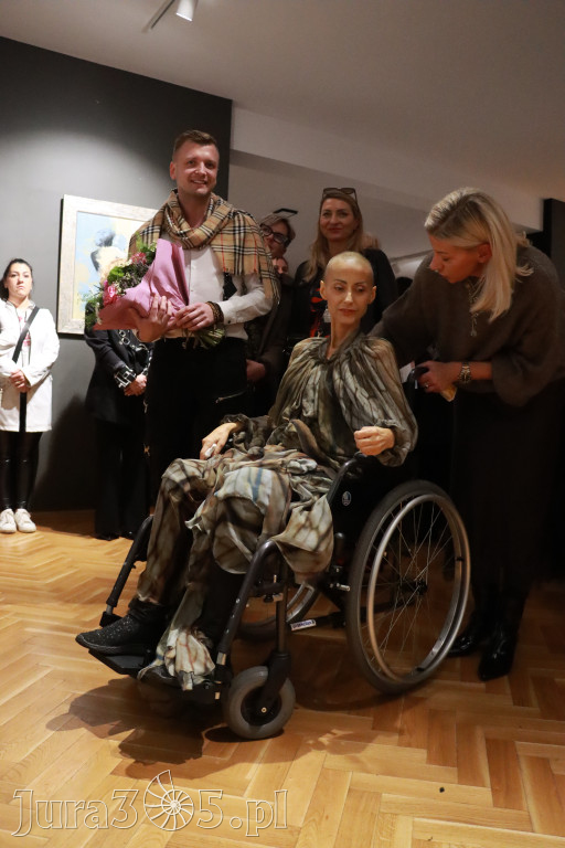Fotorelacja: Wernisaż TRZY SERCA JEDEN ŚWIAT w MOK Zawiercie