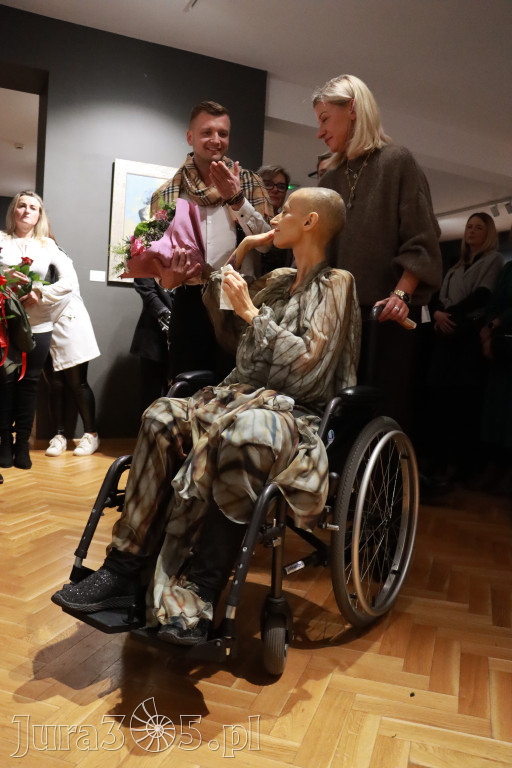 Fotorelacja: Wernisaż TRZY SERCA JEDEN ŚWIAT w MOK Zawiercie