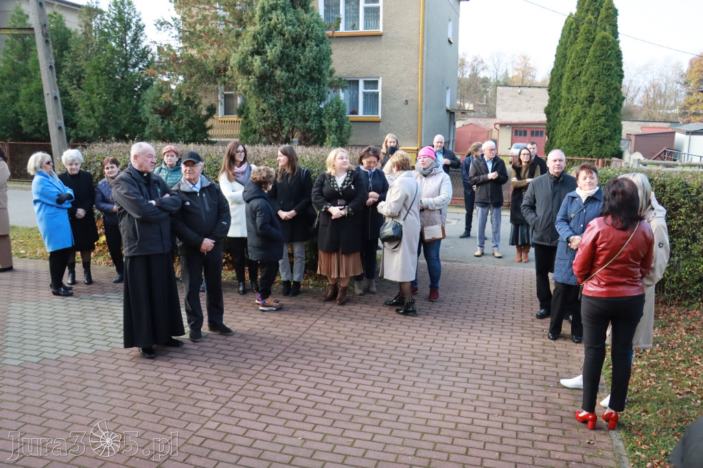 Fotorelacja: Odsłonięcie tablicy pamiątkowej oraz Biała Sobota w Poraju