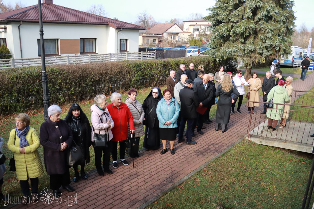Fotorelacja: Odsłonięcie tablicy pamiątkowej oraz Biała Sobota w Poraju