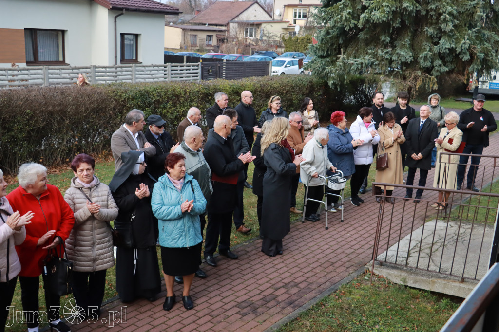 Fotorelacja: Odsłonięcie tablicy pamiątkowej oraz Biała Sobota w Poraju