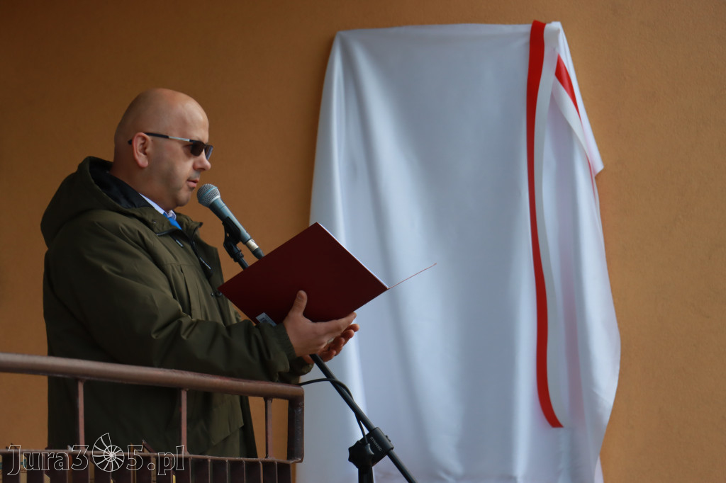 Fotorelacja: Odsłonięcie tablicy pamiątkowej oraz Biała Sobota w Poraju