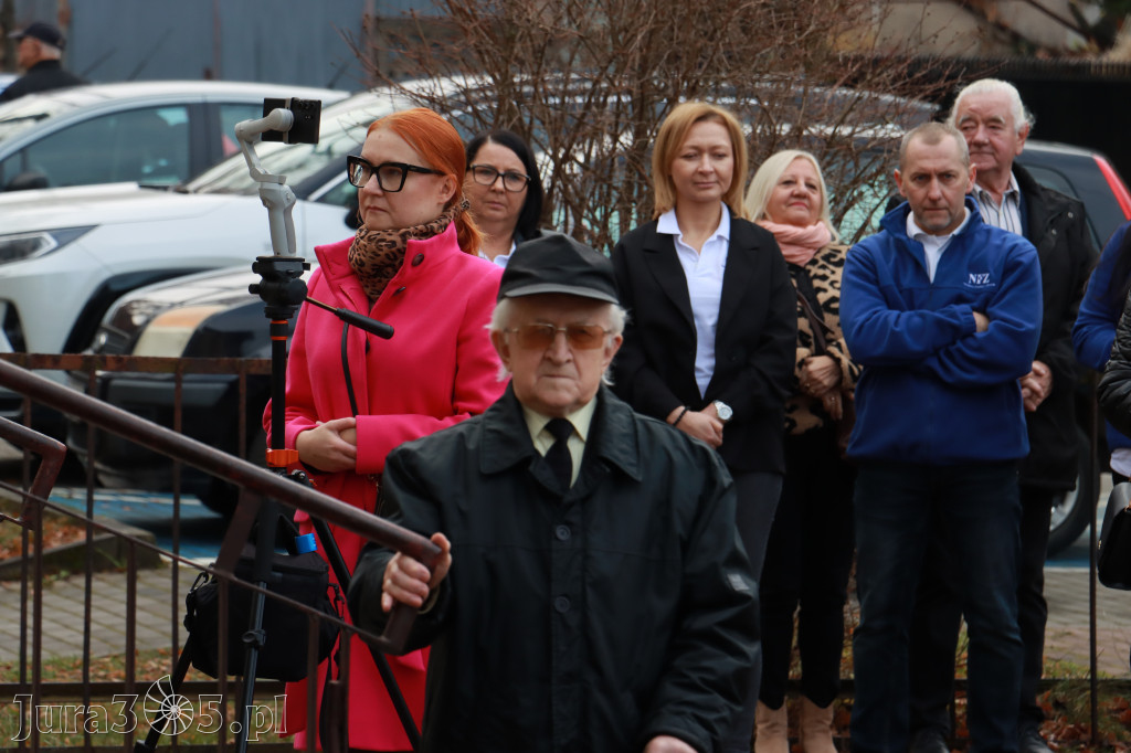 Fotorelacja: Odsłonięcie tablicy pamiątkowej oraz Biała Sobota w Poraju