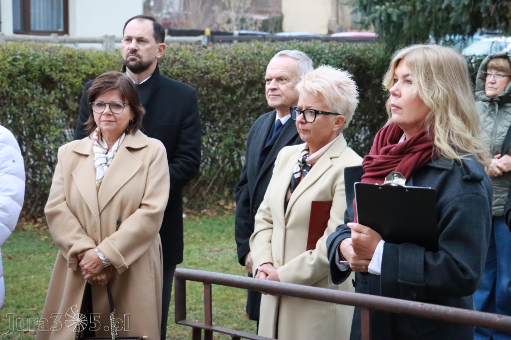 Fotorelacja: Odsłonięcie tablicy pamiątkowej oraz Biała Sobota w Poraju