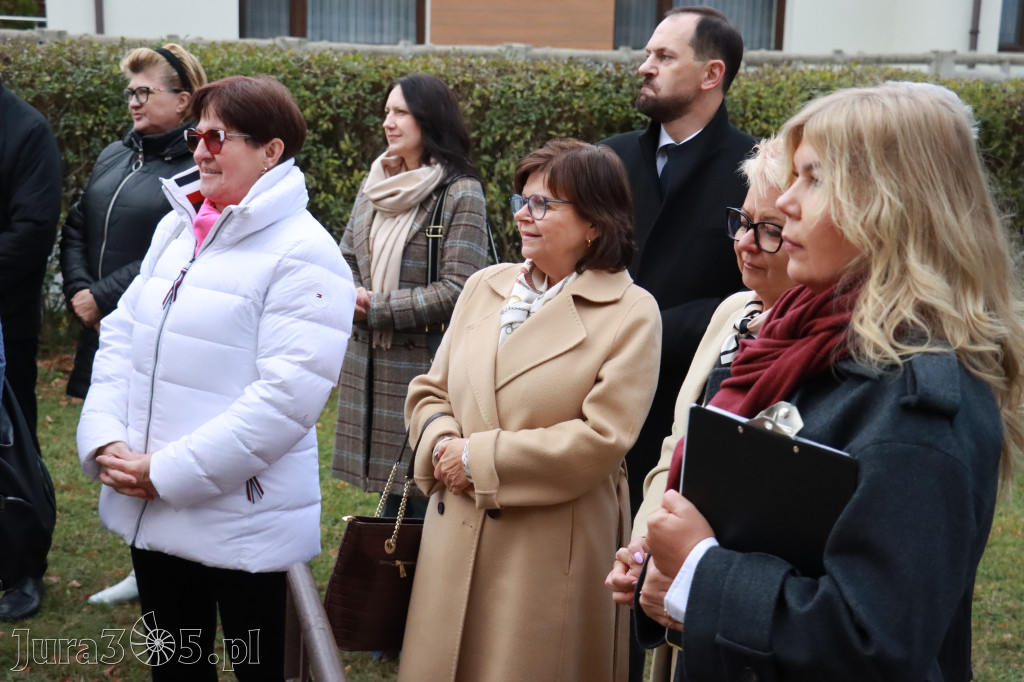 Fotorelacja: Odsłonięcie tablicy pamiątkowej oraz Biała Sobota w Poraju