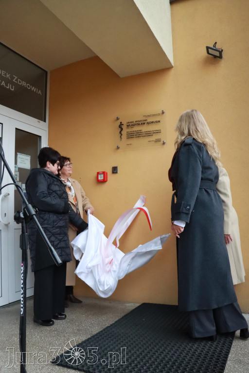 Fotorelacja: Odsłonięcie tablicy pamiątkowej oraz Biała Sobota w Poraju