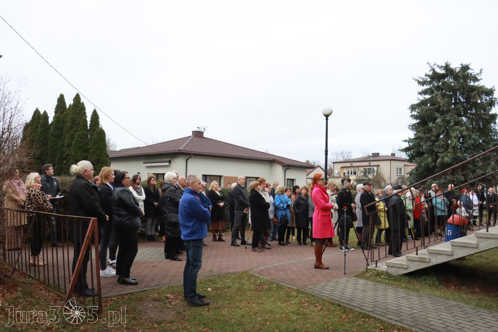 Fotorelacja: Odsłonięcie tablicy pamiątkowej oraz Biała Sobota w Poraju