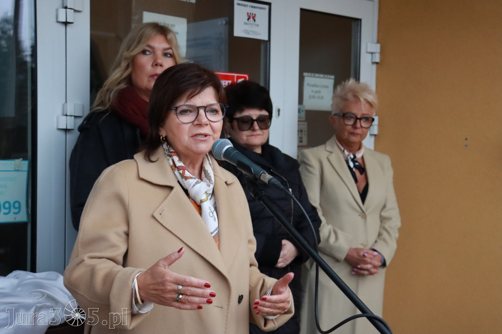 Fotorelacja: Odsłonięcie tablicy pamiątkowej oraz Biała Sobota w Poraju