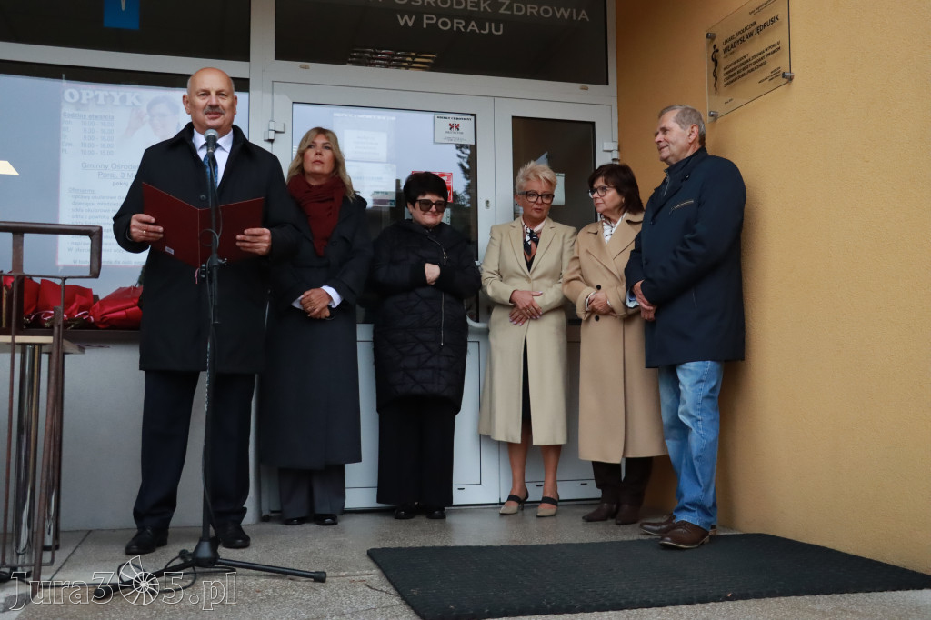 Fotorelacja: Odsłonięcie tablicy pamiątkowej oraz Biała Sobota w Poraju