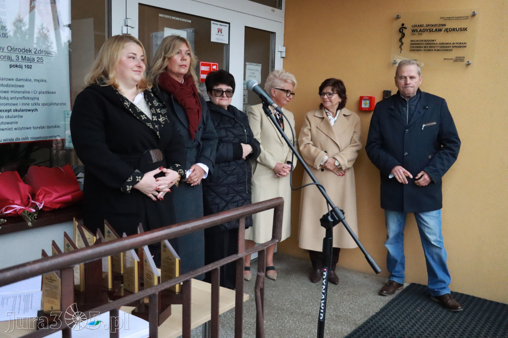 Fotorelacja: Odsłonięcie tablicy pamiątkowej oraz Biała Sobota w Poraju
