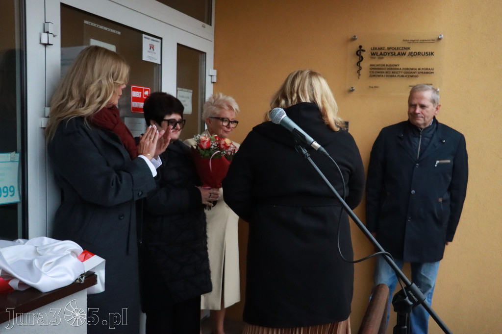 Fotorelacja: Odsłonięcie tablicy pamiątkowej oraz Biała Sobota w Poraju