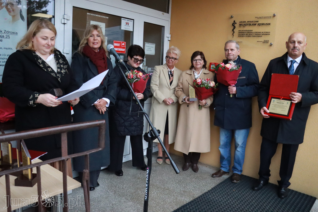 Fotorelacja: Odsłonięcie tablicy pamiątkowej oraz Biała Sobota w Poraju