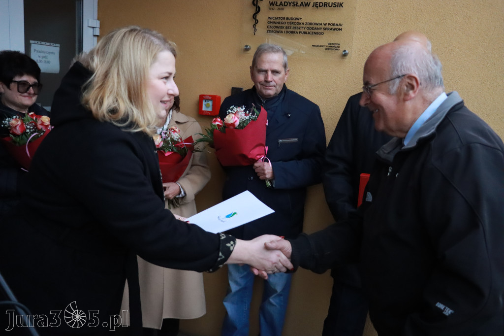Fotorelacja: Odsłonięcie tablicy pamiątkowej oraz Biała Sobota w Poraju