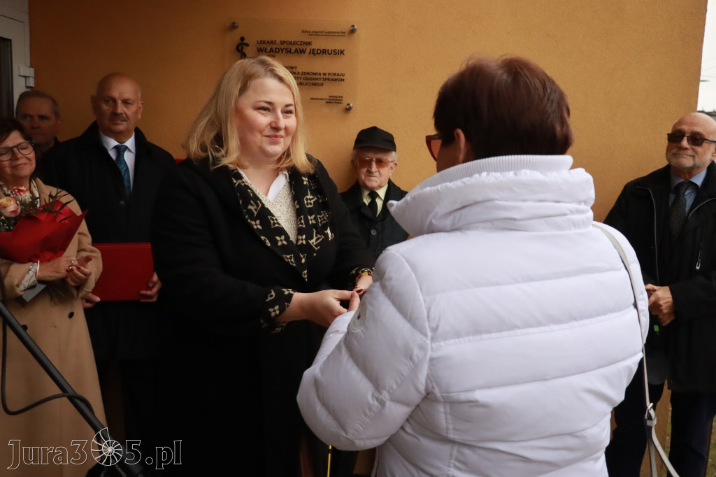 Fotorelacja: Odsłonięcie tablicy pamiątkowej oraz Biała Sobota w Poraju