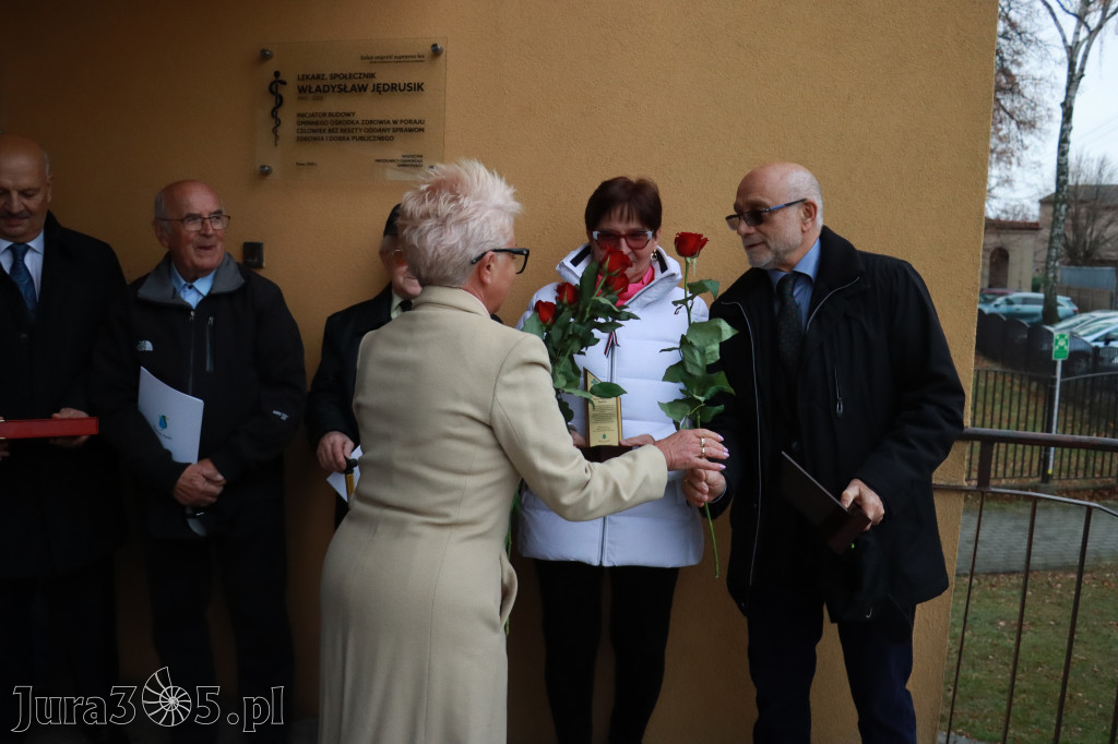 Fotorelacja: Odsłonięcie tablicy pamiątkowej oraz Biała Sobota w Poraju