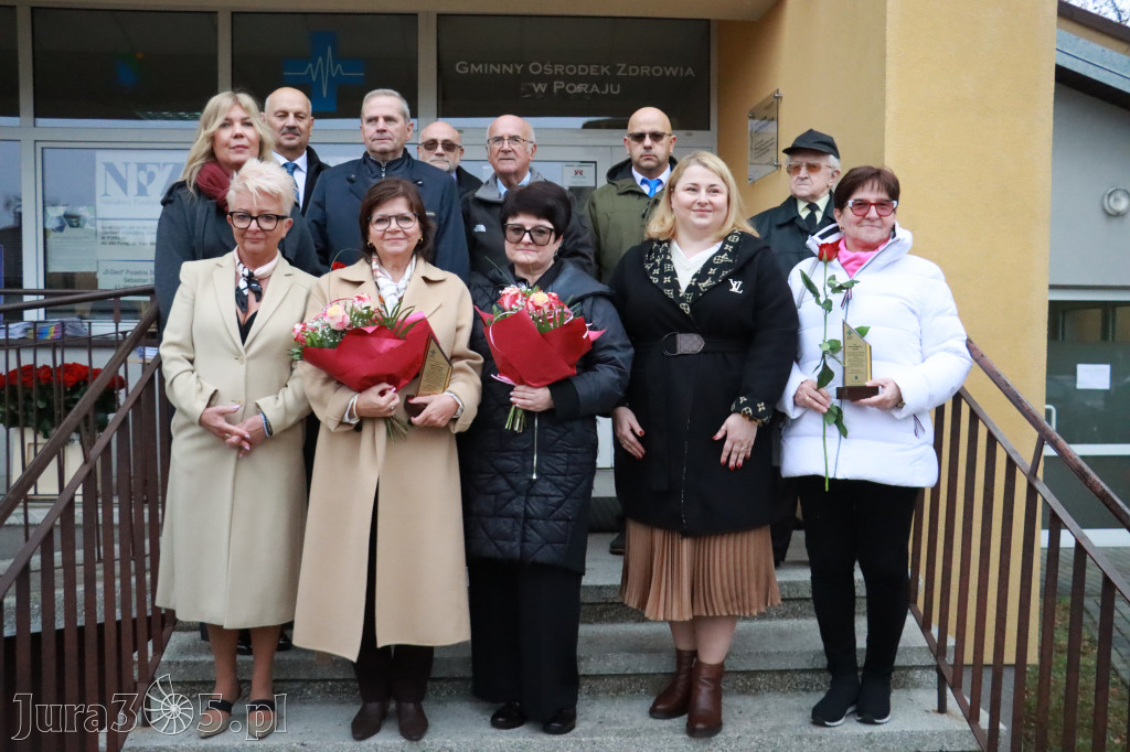 Fotorelacja: Odsłonięcie tablicy pamiątkowej oraz Biała Sobota w Poraju