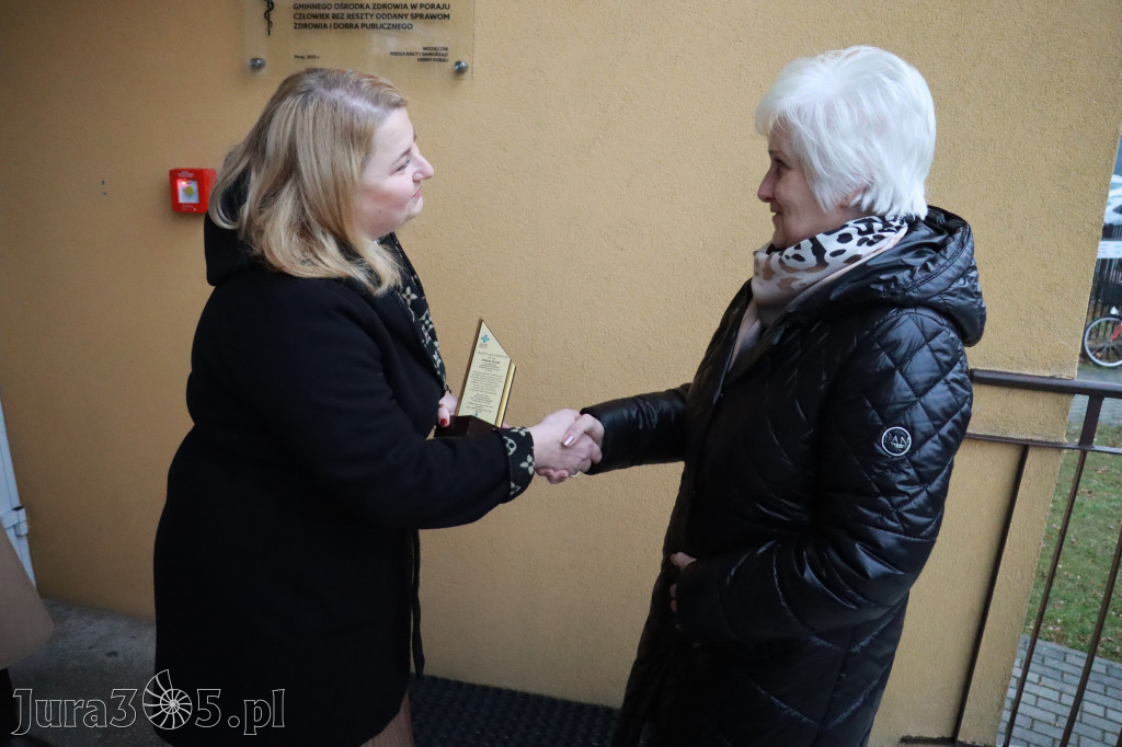 Fotorelacja: Odsłonięcie tablicy pamiątkowej oraz Biała Sobota w Poraju