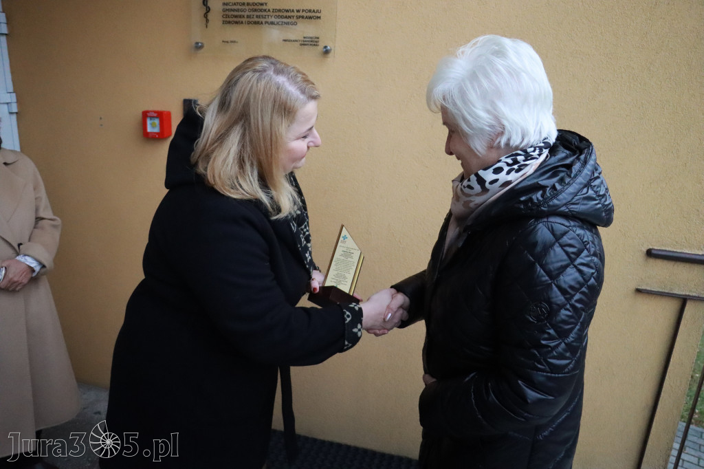 Fotorelacja: Odsłonięcie tablicy pamiątkowej oraz Biała Sobota w Poraju