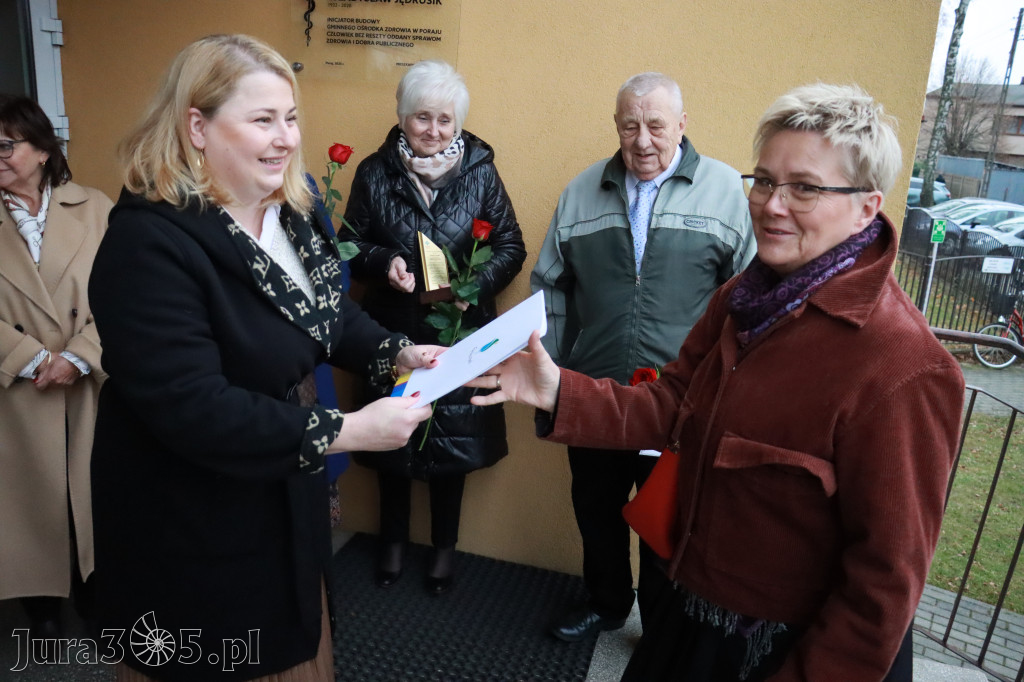 Fotorelacja: Odsłonięcie tablicy pamiątkowej oraz Biała Sobota w Poraju