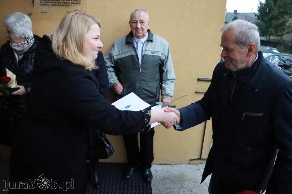 Fotorelacja: Odsłonięcie tablicy pamiątkowej oraz Biała Sobota w Poraju