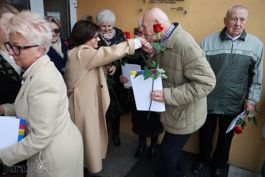 Fotorelacja: Odsłonięcie tablicy pamiątkowej oraz Biała Sobota w Poraju