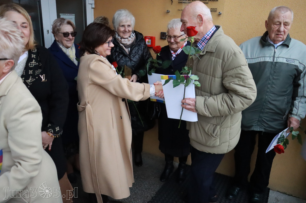Fotorelacja: Odsłonięcie tablicy pamiątkowej oraz Biała Sobota w Poraju
