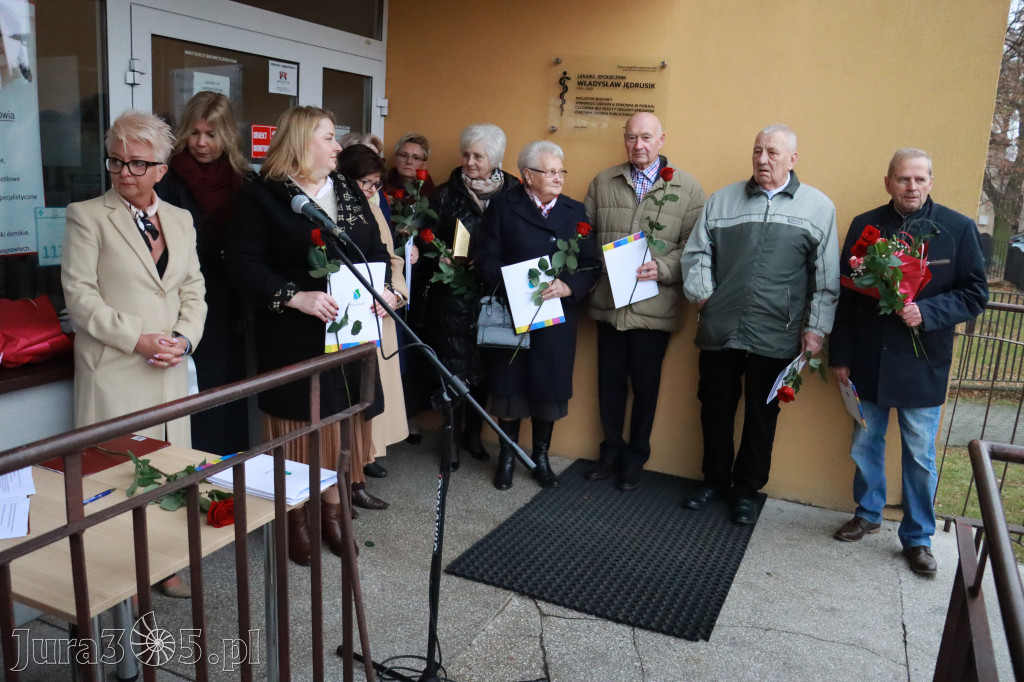 Fotorelacja: Odsłonięcie tablicy pamiątkowej oraz Biała Sobota w Poraju