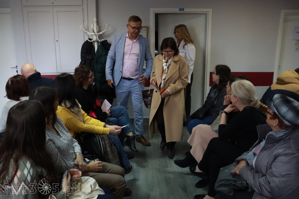 Fotorelacja: Odsłonięcie tablicy pamiątkowej oraz Biała Sobota w Poraju