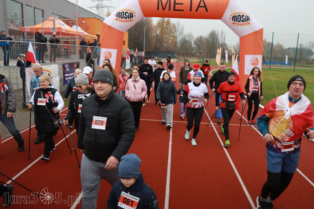 Fotorelacja: Bieg z okazji Dnia Niepodległości – Myszków 2025