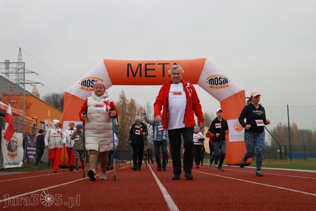 Fotorelacja: Bieg z okazji Dnia Niepodległości – Myszków 2025
