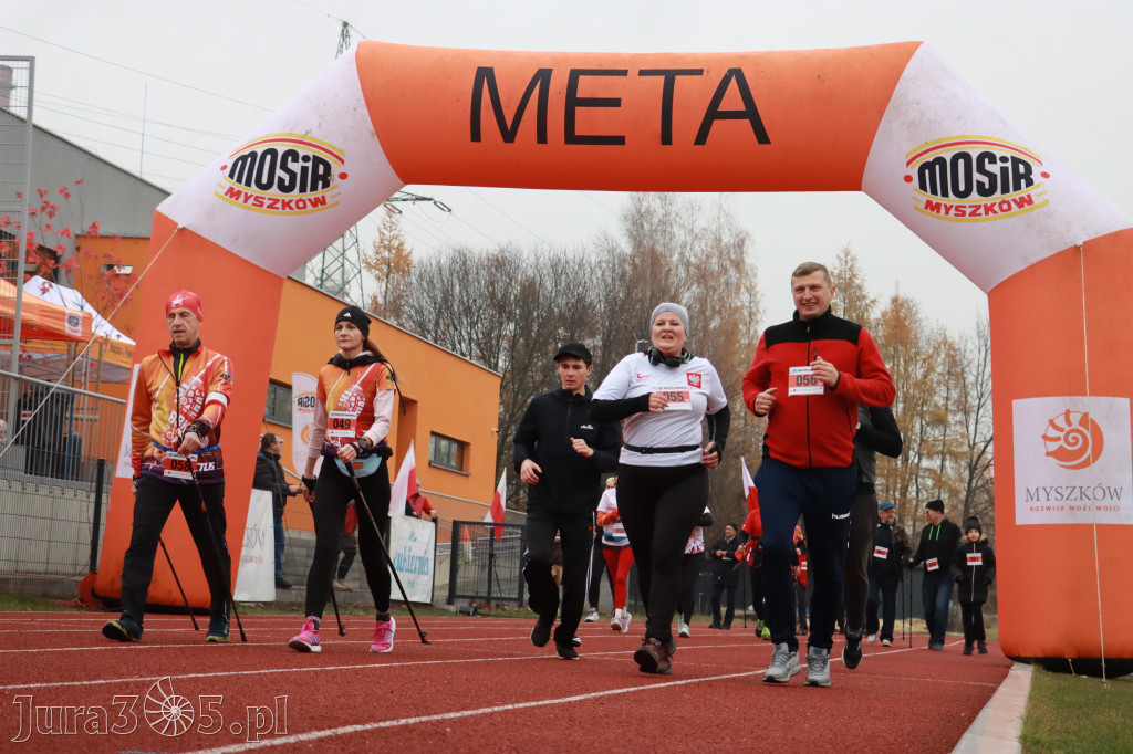 Fotorelacja: Bieg z okazji Dnia Niepodległości – Myszków 2025
