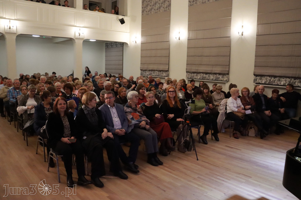 Fotorelacja: Muzyczne Święto Niepodległości z Filharmonią Jurajską w Zawierciu