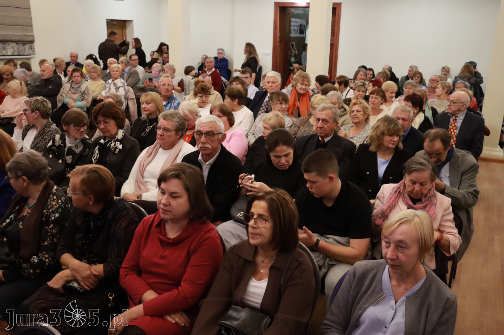 Fotorelacja: Muzyczne Święto Niepodległości z Filharmonią Jurajską w Zawierciu