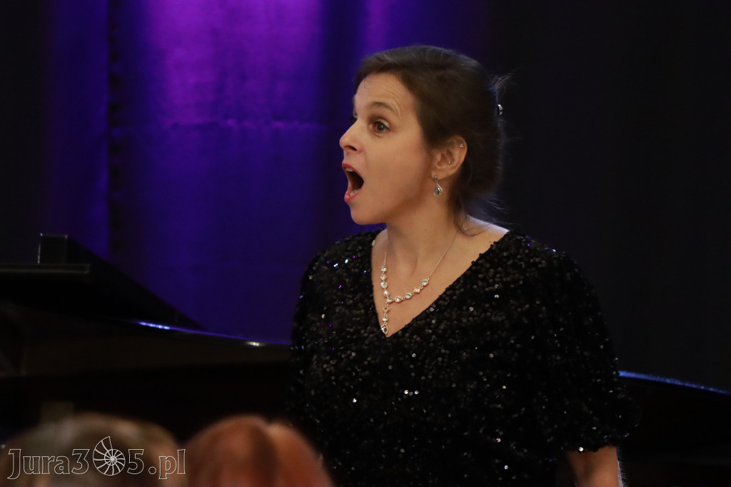 Fotorelacja: Muzyczne Święto Niepodległości z Filharmonią Jurajską w Zawierciu