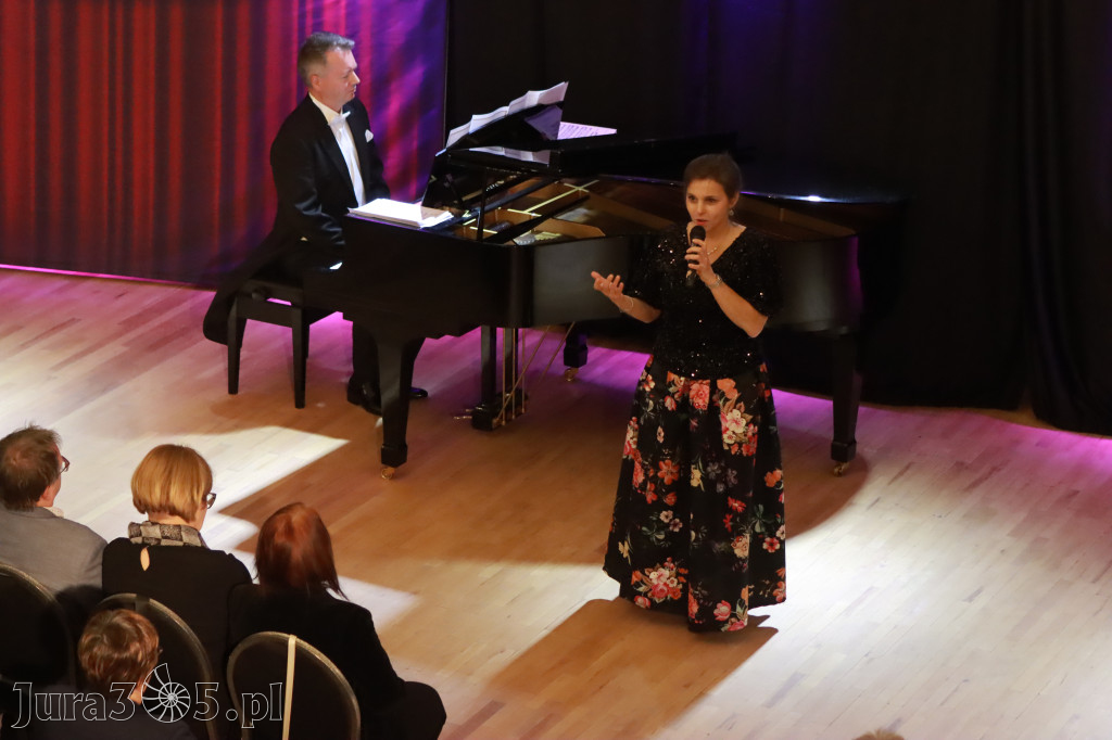 Fotorelacja: Muzyczne Święto Niepodległości z Filharmonią Jurajską w Zawierciu