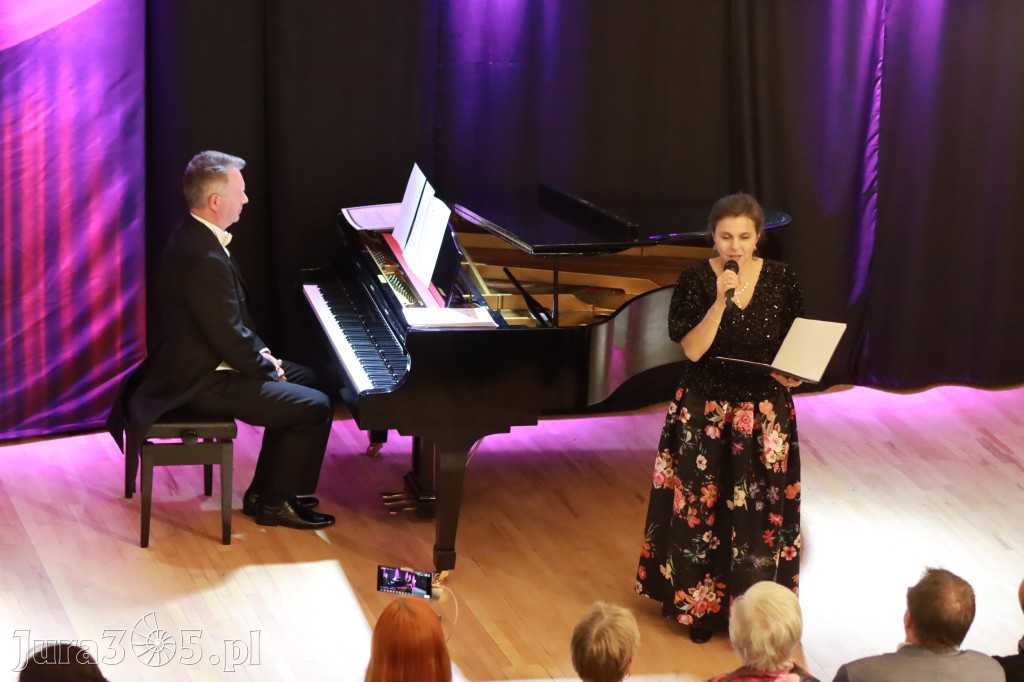 Fotorelacja: Muzyczne Święto Niepodległości z Filharmonią Jurajską w Zawierciu