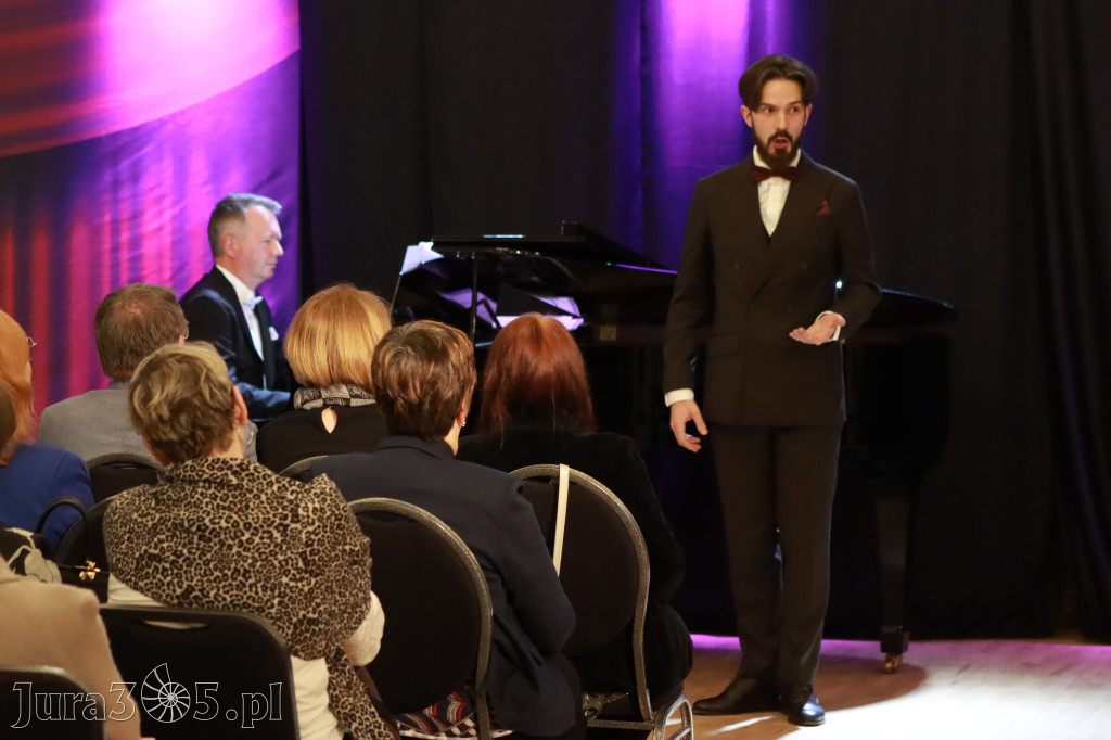 Fotorelacja: Muzyczne Święto Niepodległości z Filharmonią Jurajską w Zawierciu