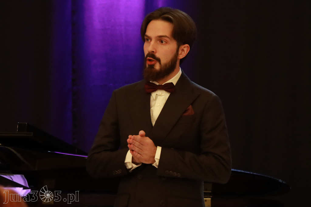Fotorelacja: Muzyczne Święto Niepodległości z Filharmonią Jurajską w Zawierciu