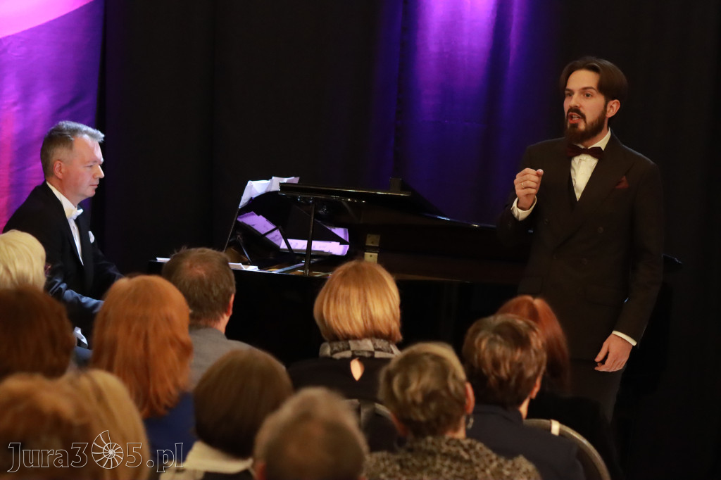 Fotorelacja: Muzyczne Święto Niepodległości z Filharmonią Jurajską w Zawierciu