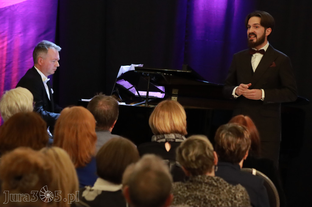 Fotorelacja: Muzyczne Święto Niepodległości z Filharmonią Jurajską w Zawierciu
