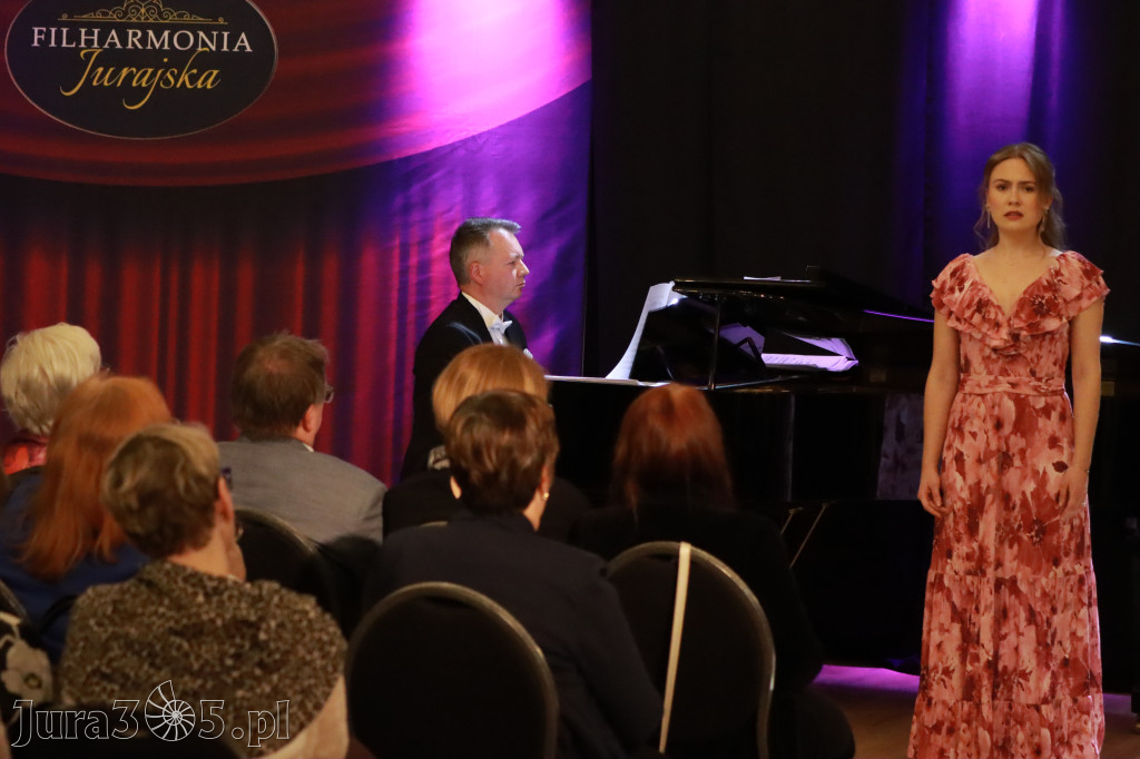 Fotorelacja: Muzyczne Święto Niepodległości z Filharmonią Jurajską w Zawierciu