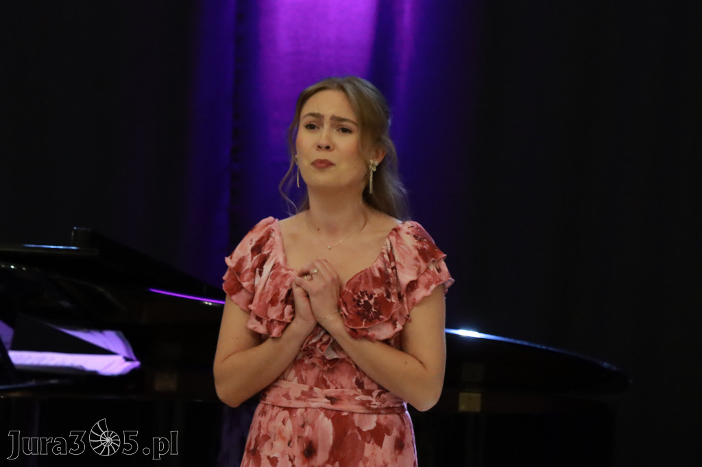 Fotorelacja: Muzyczne Święto Niepodległości z Filharmonią Jurajską w Zawierciu