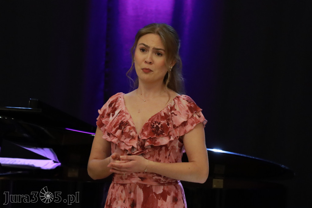 Fotorelacja: Muzyczne Święto Niepodległości z Filharmonią Jurajską w Zawierciu