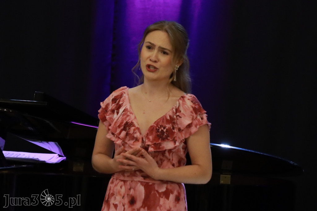 Fotorelacja: Muzyczne Święto Niepodległości z Filharmonią Jurajską w Zawierciu