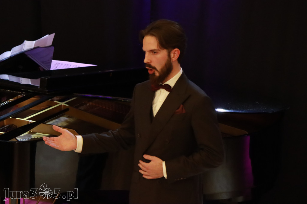 Fotorelacja: Muzyczne Święto Niepodległości z Filharmonią Jurajską w Zawierciu