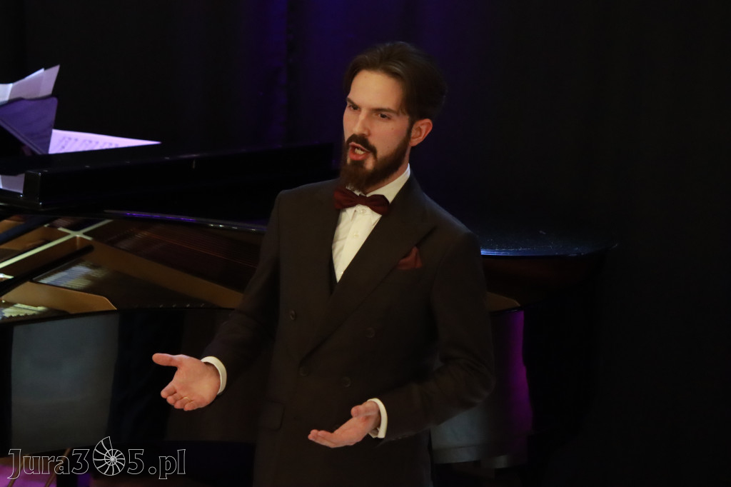 Fotorelacja: Muzyczne Święto Niepodległości z Filharmonią Jurajską w Zawierciu